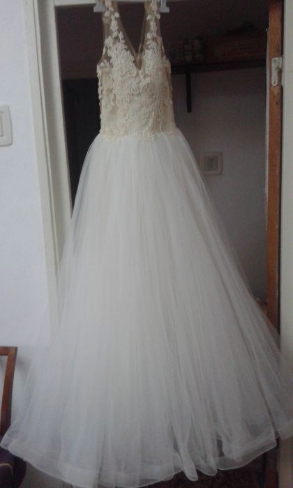 Rochie mireasa 2018