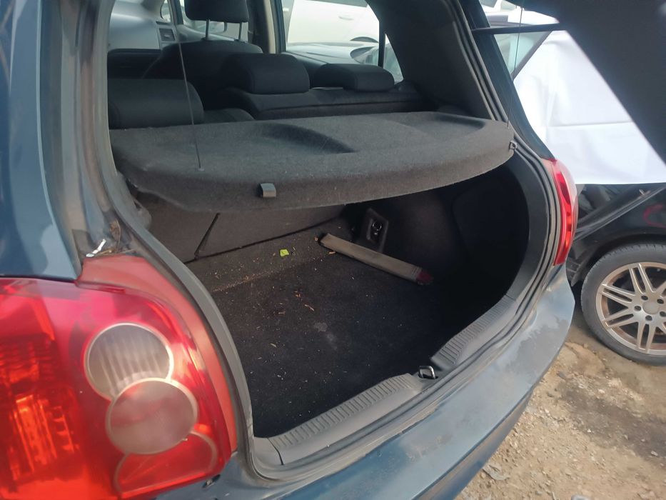 Тойота Аурис  2,0 Д4Д / Toyota Auris D4D  E15 - на части