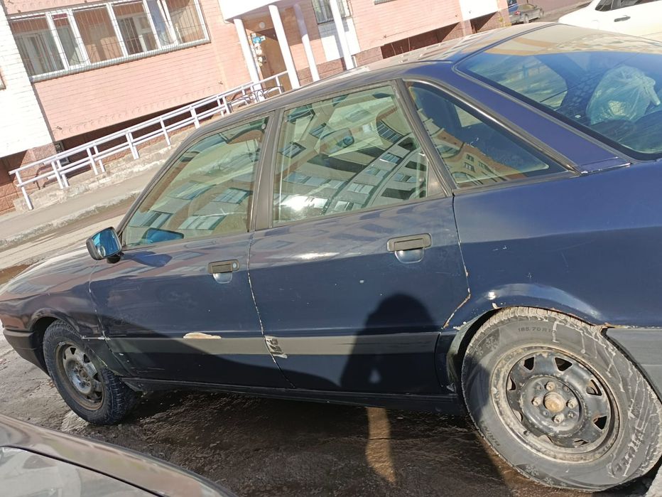 Продам Ауди 80 б3