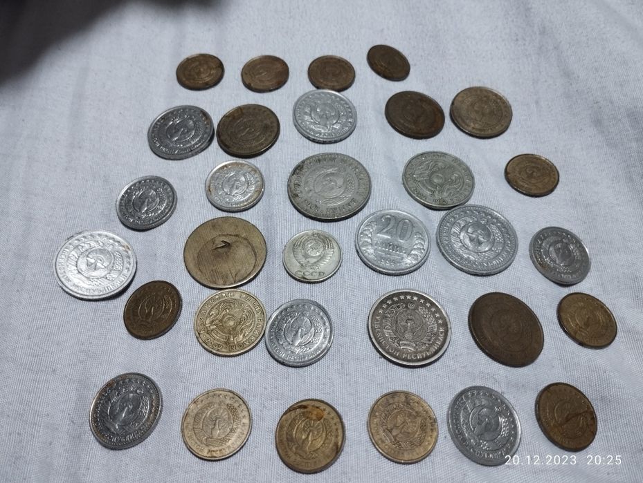 Срочно продам коллекцию монет копейка тийн старая монета тенгеге