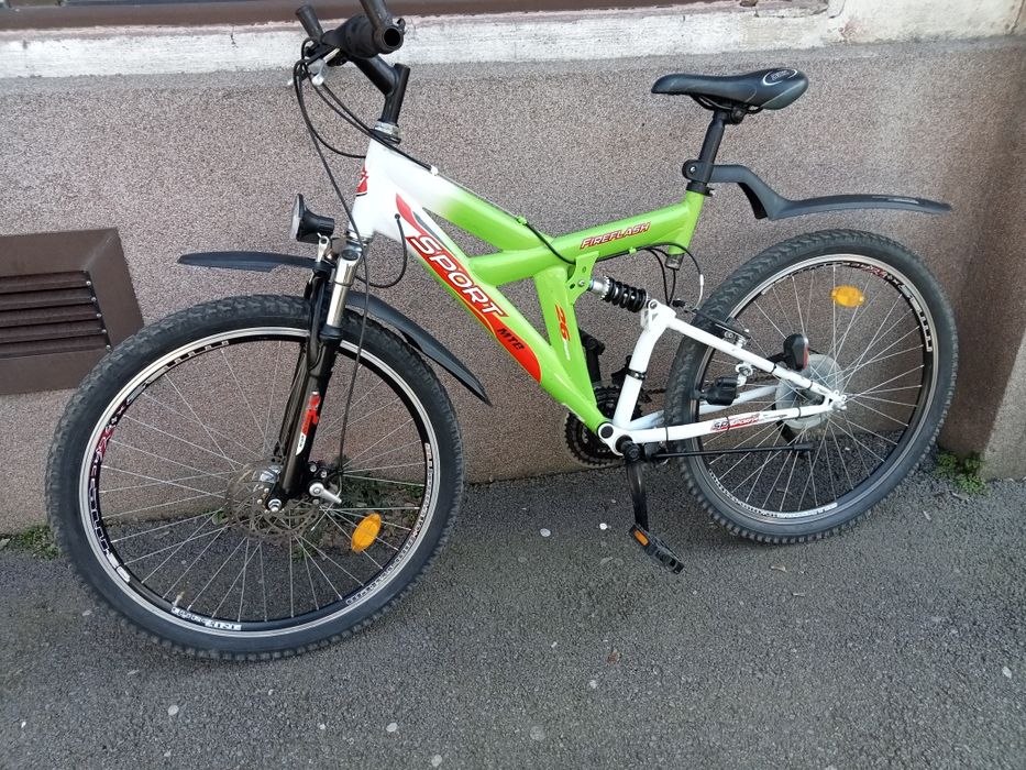 Bicicleta montain bike full suspensie frână pe disc