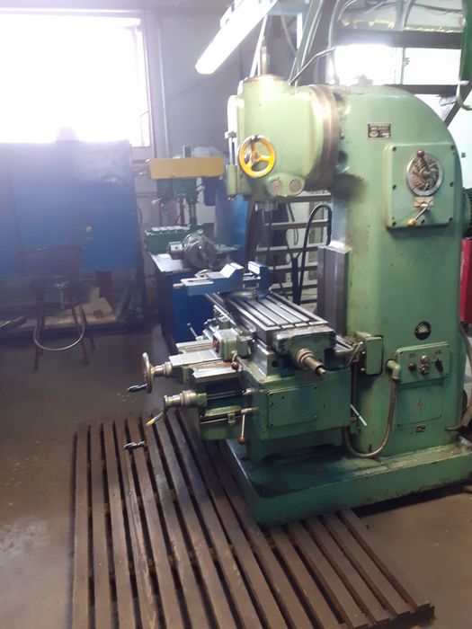 Токарь стаж 40 лет