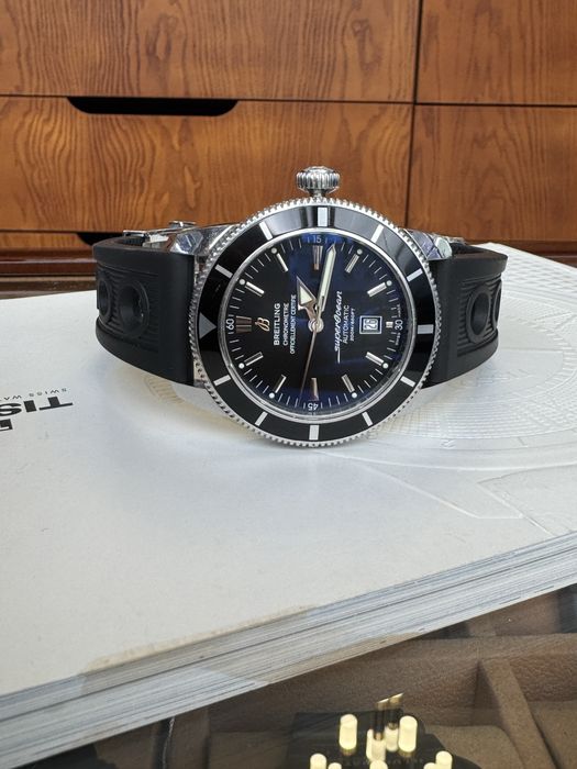 Часы швейцарскийе Breitling