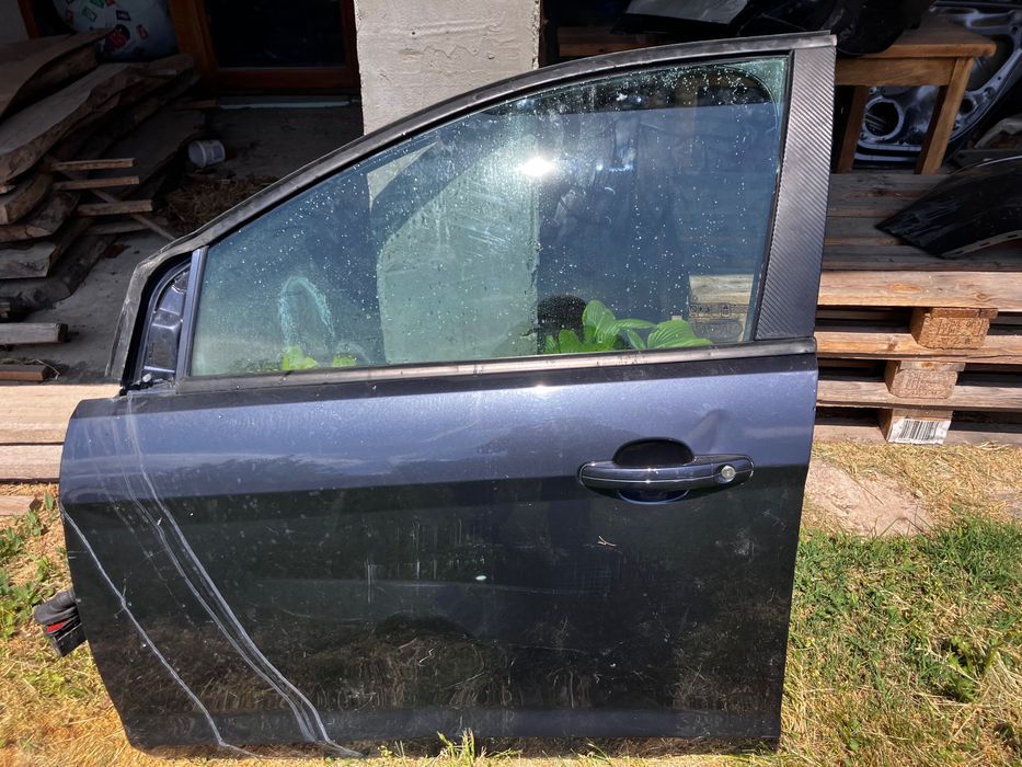 Врата Форд Фокус 2008гпредна лява