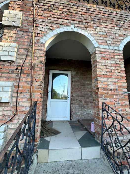 Продам КОТТЕДЖ в с.Бобровка