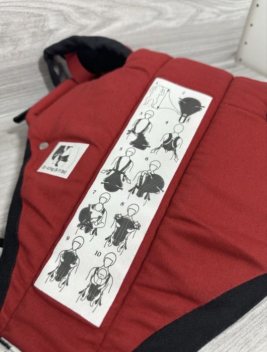 Marsupiu ergonomic BabyBjörn Active negru/roșu din bumbac pentru bebeluși