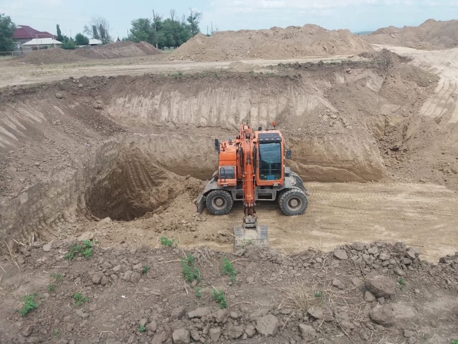 Услуги экскаватора с гидромолотом