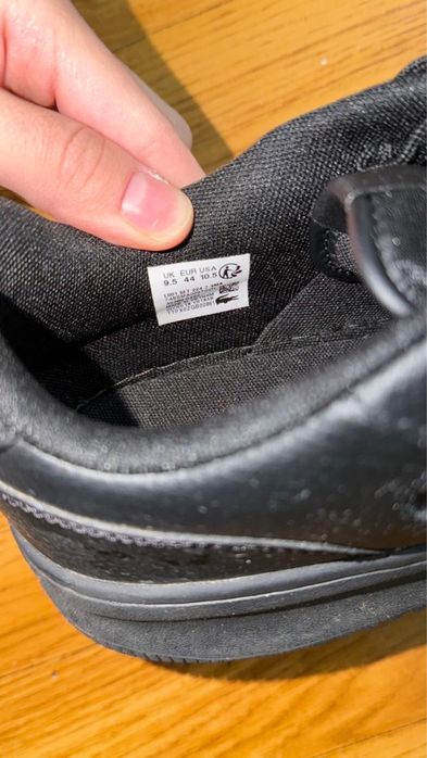 Продам оригинал мужские кеды lacoste