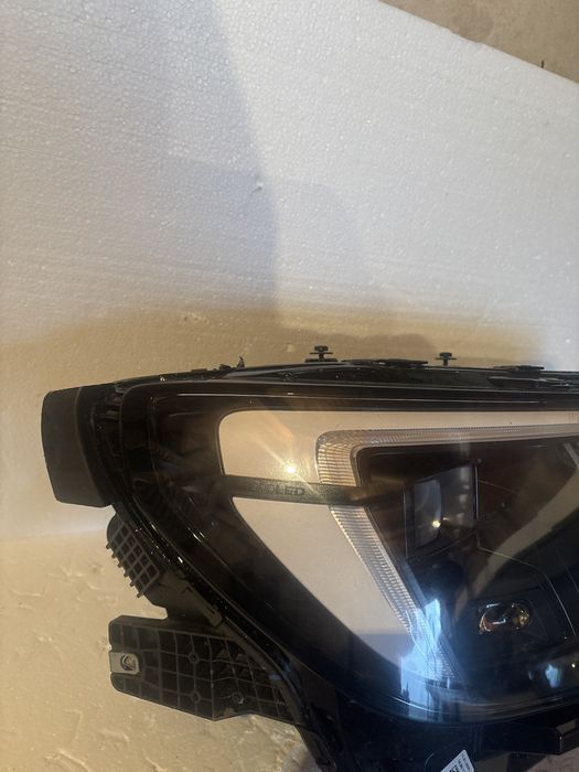 Фар Ford Exploler EV