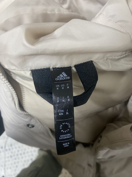 Продается куртка Adidas