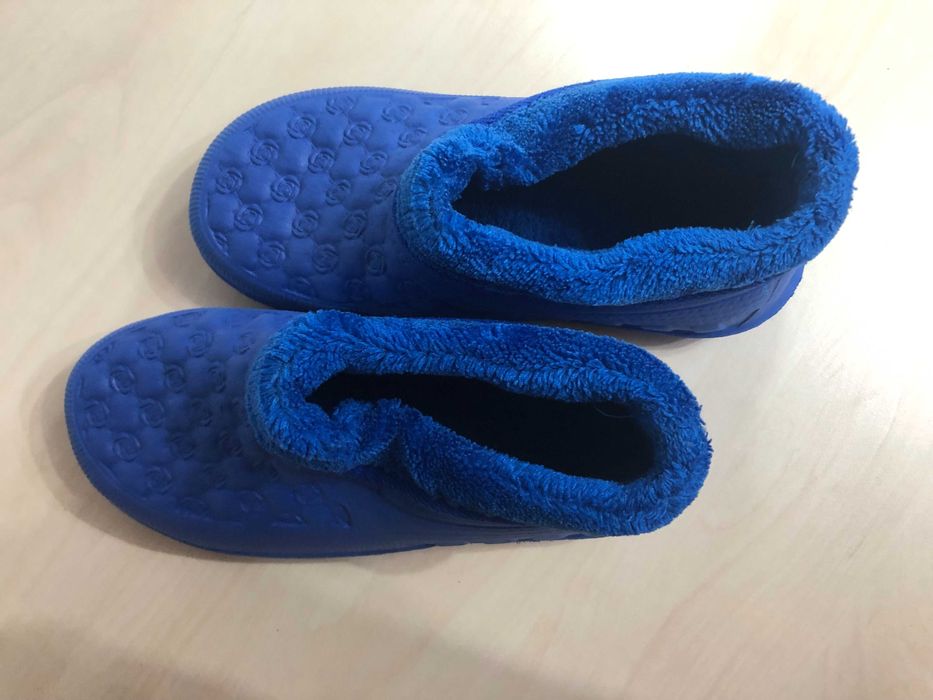 Papuci de casa, galosi, saboti imblaniti, albastru, marimea 37