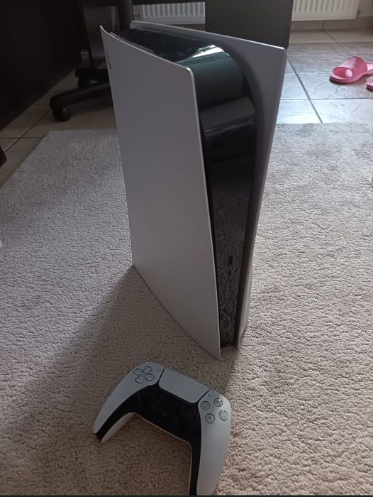 PlatStation 5 varianta pe disk
