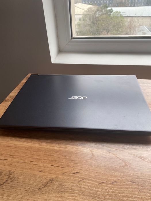 Продам ноутбук Acer Aspire 7 A715-75G