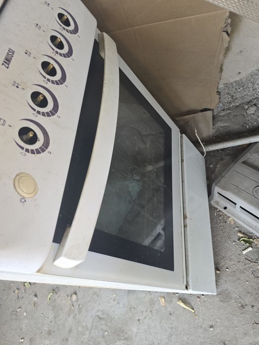 Газ плита zanussi