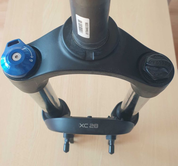 Вилка RockShox 26" модел FS-XC28-TK-A2