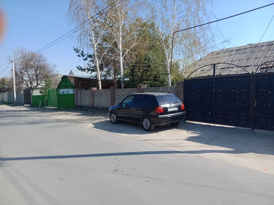Уй сатылады срочнооо