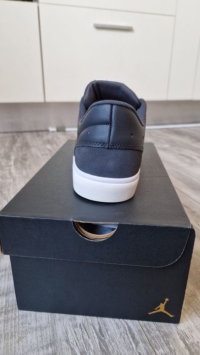 Спортни обувки Nike Jordan - 40,5 номер