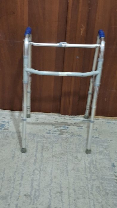 Ходунок для взрослых