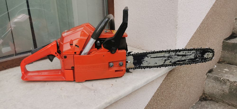 Бензинова резачка Husqvarna 55