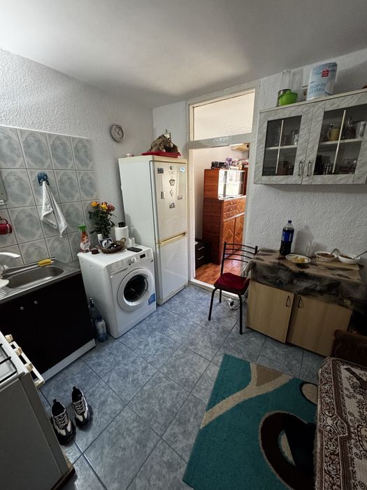 Camera de camin pe putnei (sarari)