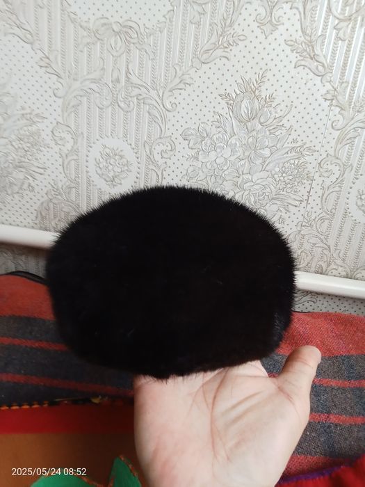 Продам кепку норковую