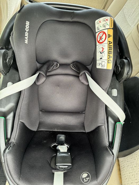 Столче за кола  и база