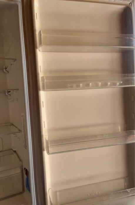 Холодильник. Индезит