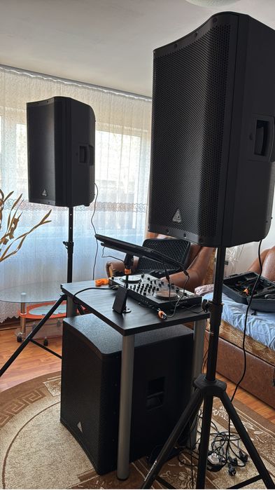 Sistem complet sonorizare activ Behringer - 2x topuri DSP115dr+bass DR18SUB