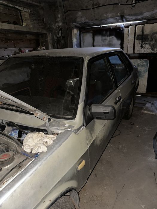 На разбор 21099.