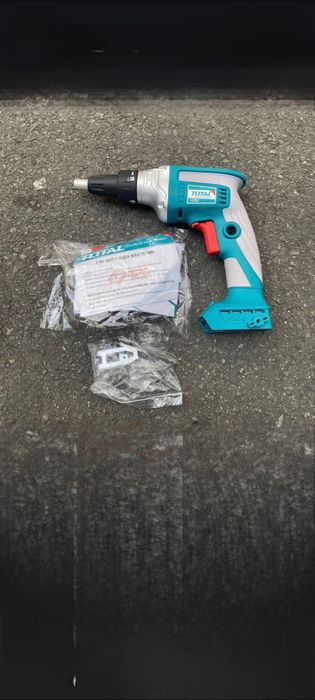 Gipsakardon qotirish uchun maxsus shurpfabiyort  TOTAL Alçıpan vidalma