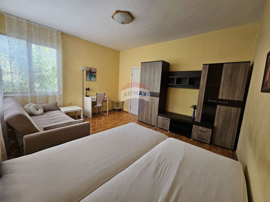 Дава се под наем Тристаен апартамент в Варна, Център - 75 кв.м за 550 € - Снимка #6