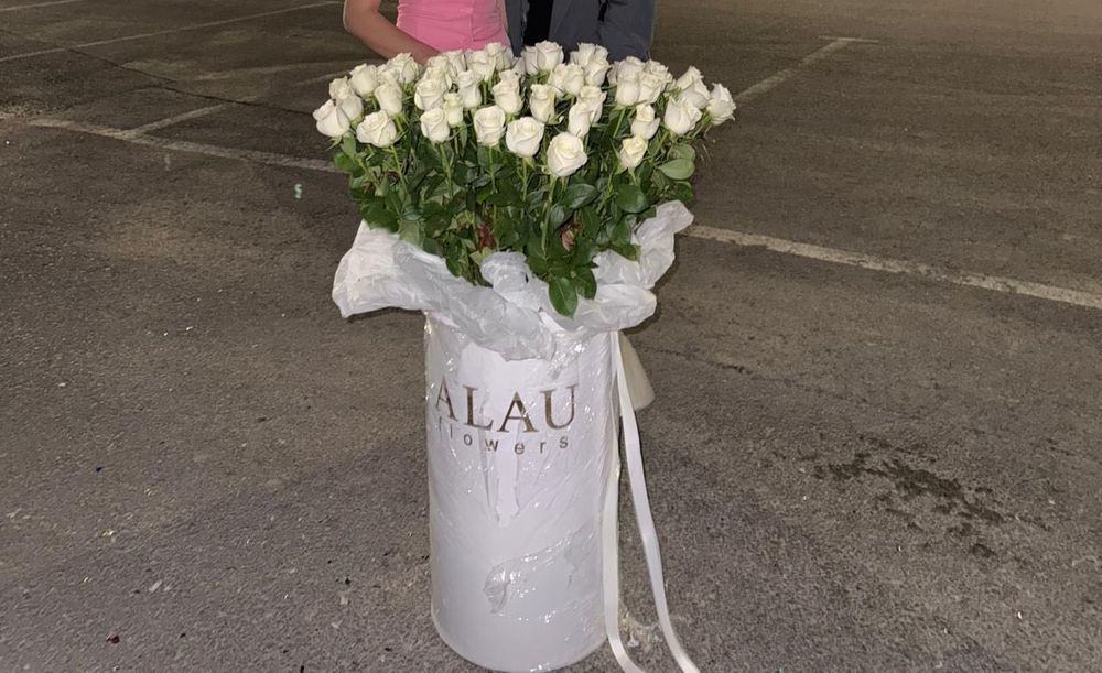 Букеты бүгін келген