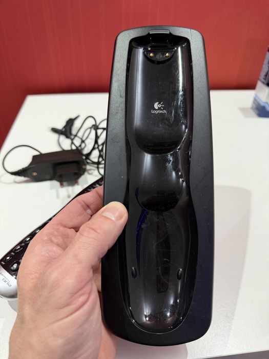 Telecomanda Universala Logitech Harmony One