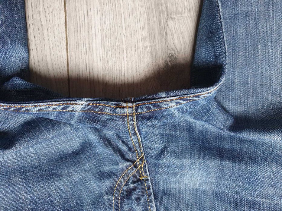 Blugi LEVI'S 506 Standard - Marime W32 L32 (Talie 84 cm)