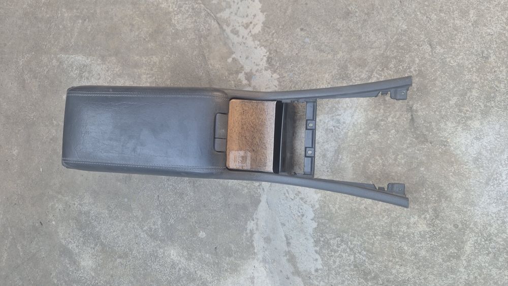 Подлокотник Мерс 210