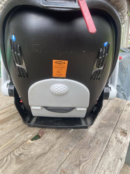 Кошче за кола до 13кг