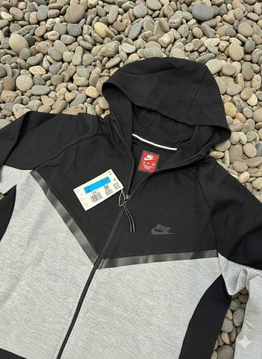 Trening NIKE TECH Fleece Negru Gri