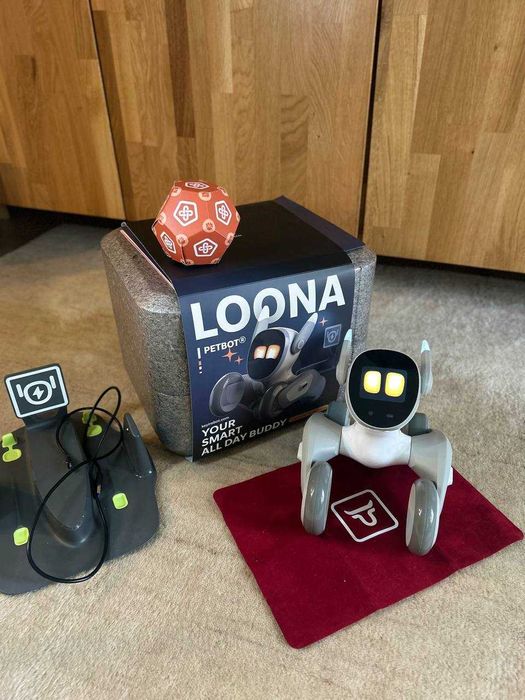 Loona Pet Bot – robot Inteligent, ca nou + statie de incarcare
