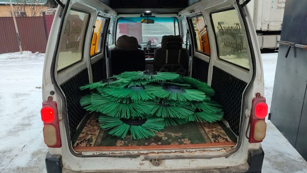 Диск щеточный для коммунальных техники.