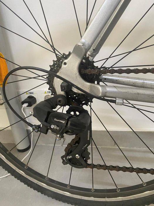 Bicicleta pentru asfalt, Triban RC100, gri, cadru aluminiu, furca -N2-