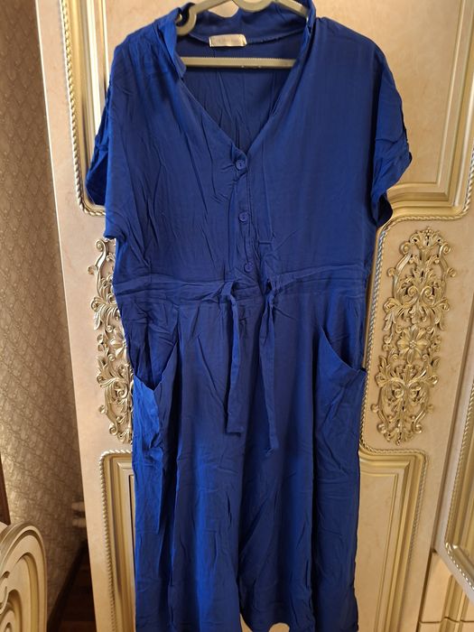 Продам женские платья