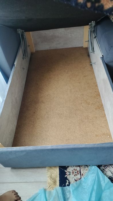 Продам диван 4 метра