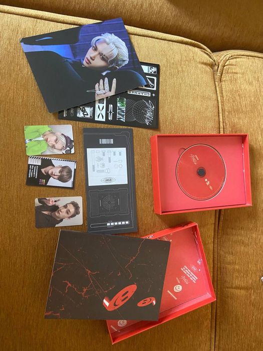 Альбом Stray Kids Oddinary