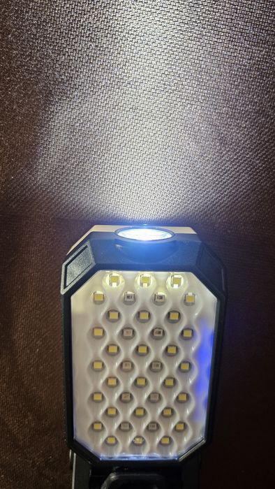 Lanterna LED portabila pliabila