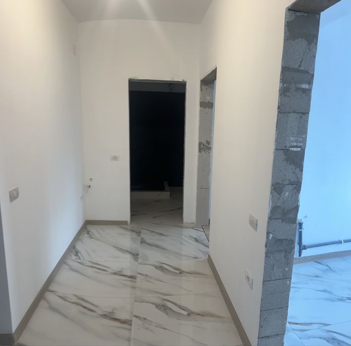 Vand apartament 2 camere  militari  pacii in spare la autogara !
