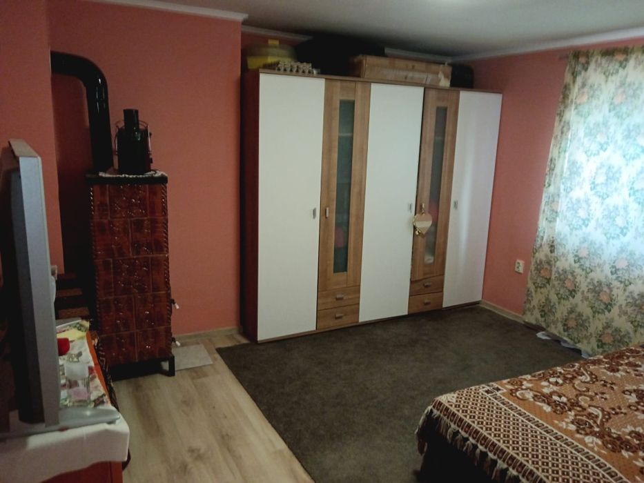 Vând casă Pustiniș