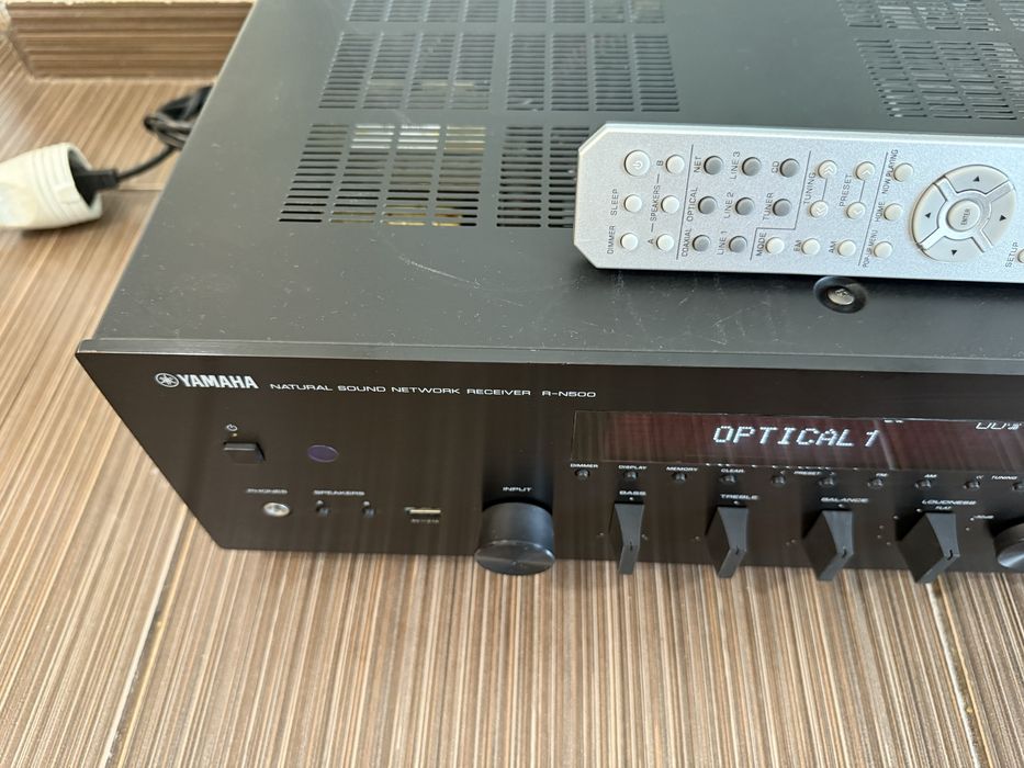Yamaha R-N500 Стерео