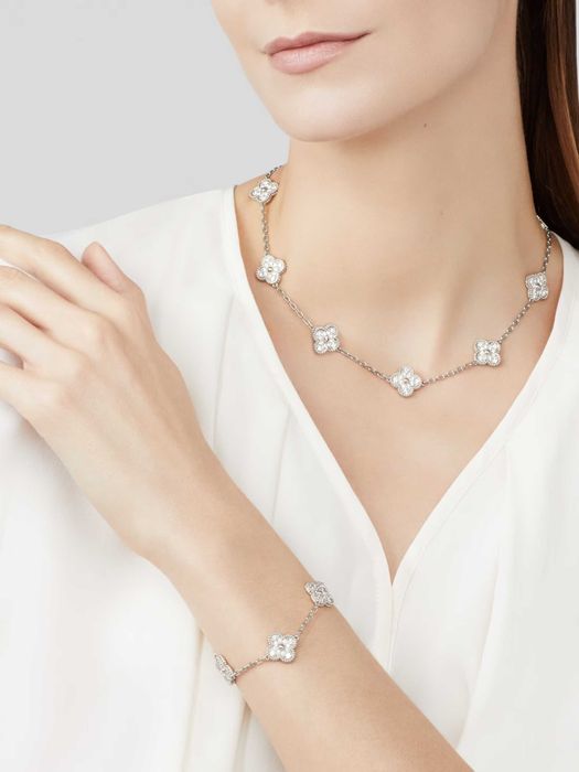 Van Cleef & Arpels VCA Silver Diamond Alhambra 10 Motifs Дамско Колие