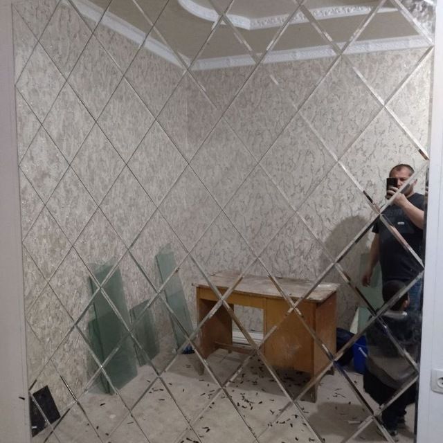 Rombik Toshoyna zerkila