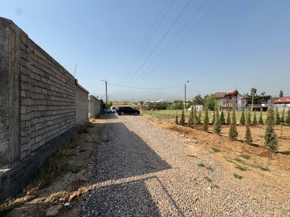 Продается земля , 4 и 6 соток. 2 участка